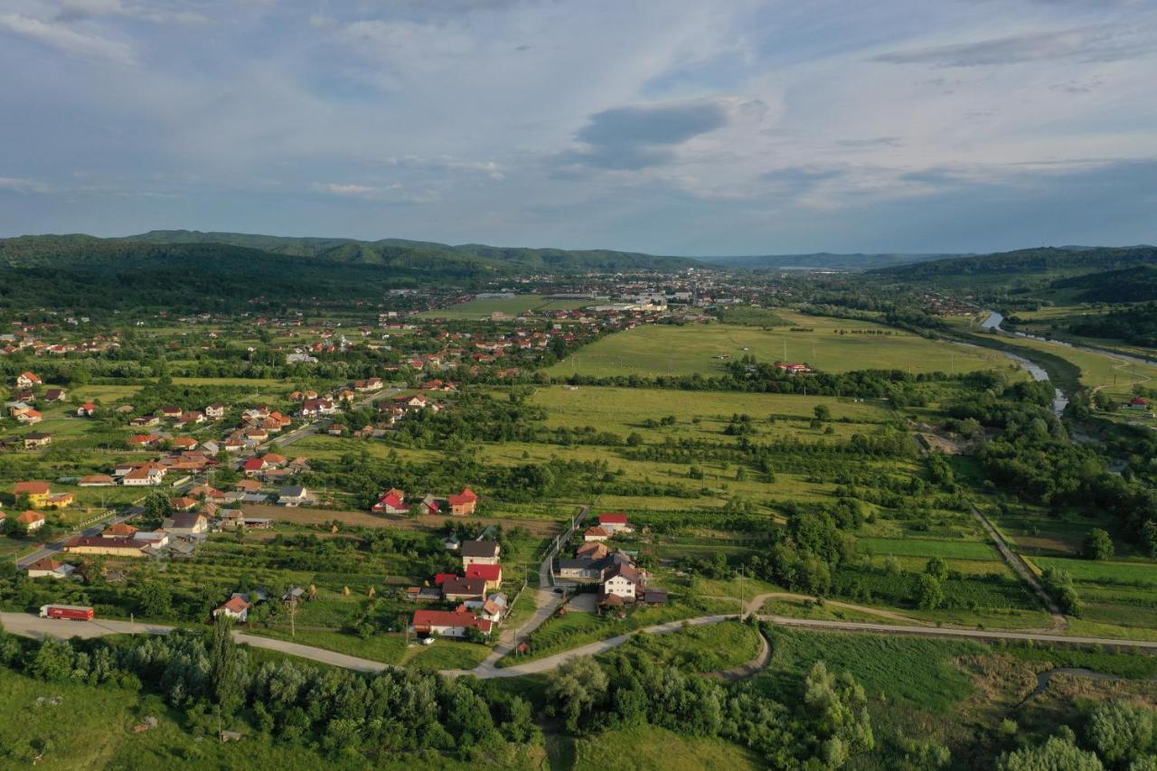 Pensiunea Lacul Albesti Albestii Paminteni Exteriér fotografie